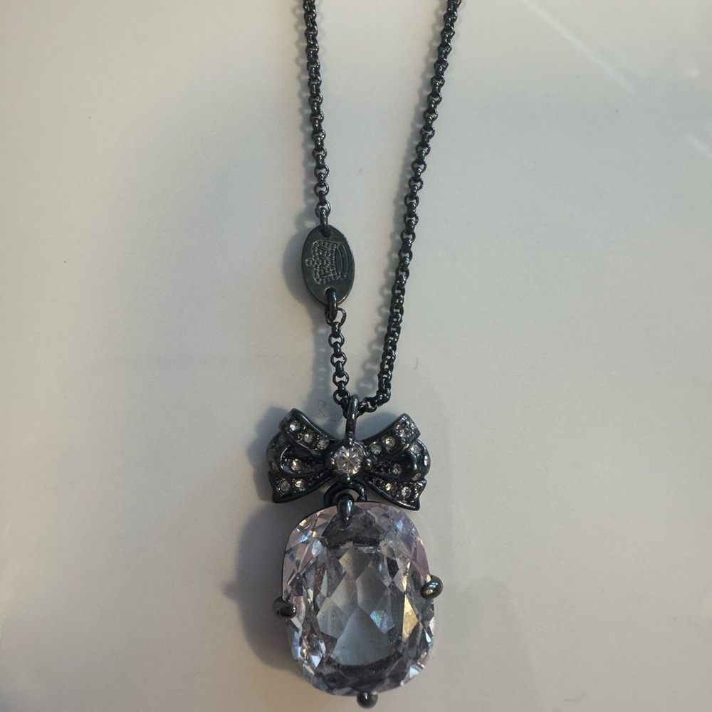 Vintage Y2K Juicy Couture Necklace with Crystal Bow